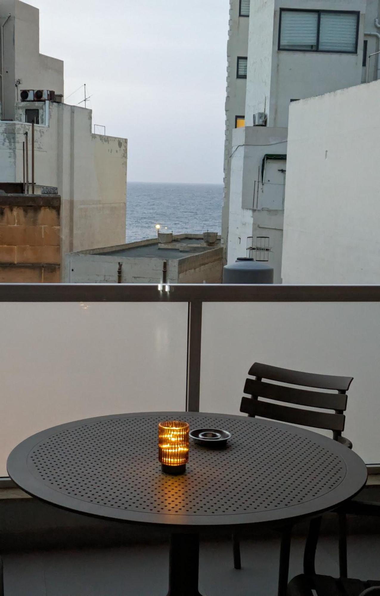 3 Bedroom Seaside Luxury Accommodation - Sleeps 8 St. Paul's Bay Exteriör bild